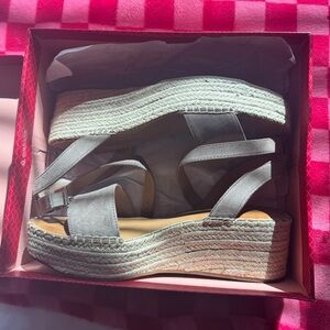 Kelly & Katie Faydrena wedge platform sandals